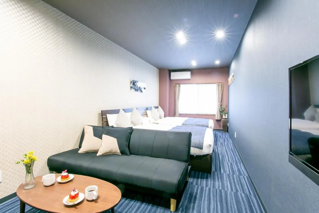 Playsis Asakusa Tokyo 3*,